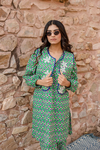 Green Kurta Set With Embroidered Quilted Jacket
