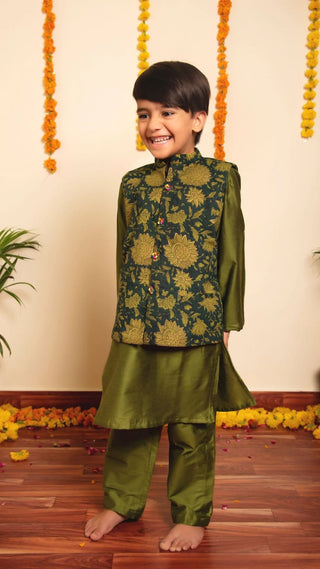 Solid Green Cotton Silk Kurta Pant Set with Printed Nehru Jacket