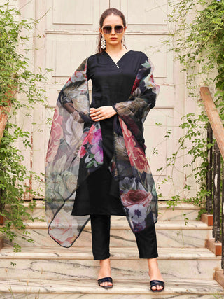 Black Cotton Blend Solid Straight Shape Suit Set with Digital Print Organza Dupatta