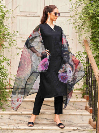 Black Cotton Blend Solid Straight Shape Suit Set with Digital Print Organza Dupatta