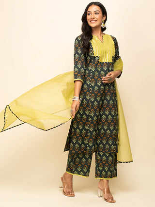 Green Cotton Printed Straight Cut Suit Set with Organza Dupatta