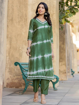 Green Silk Blend Tie Dye Leheriya Straight Cut Kurta Trouser Set