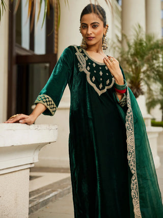 Green Velvet Embroidered Straight Shape Suit Set with Organza Dupatta