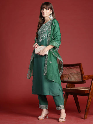 Green Silk Blend Embroidered Straight Shape Suit Set with Organza Dupatta