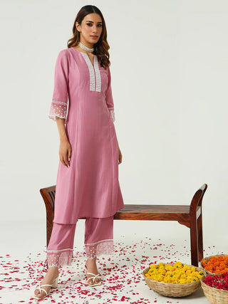 Pink Solid Silk Blend Straight Cut Suit Set with Embroidered Organza Dupatta