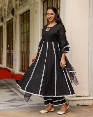 Black Cotton Lace Detailing Anarkali Suit Set with Organza Dupatta