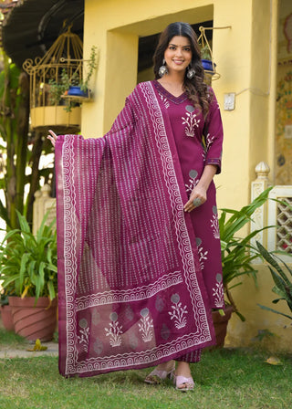 Burgandy Viscose Printed Straight Cut Kurta Pant Set with Chanderi Cotton Dupatta