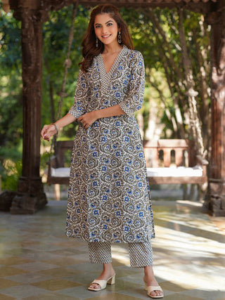 Cream Pure Cotton Floral Printed Kurta Bottom Set