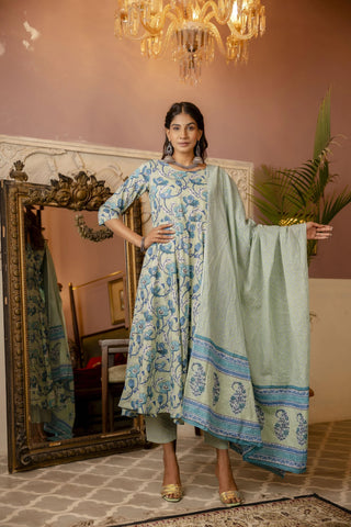 Green Pure Cotton Floral Printed Suit Set with Dupatta