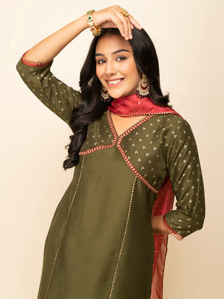 Green Silk Blend Foil Print Suit Set with Organza Dupatta