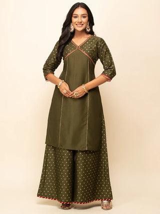 Green Silk Blend Foil Print Suit Set with Organza Dupatta