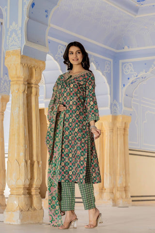 Green Cotton Blend Printed Suit Set with Dupatta