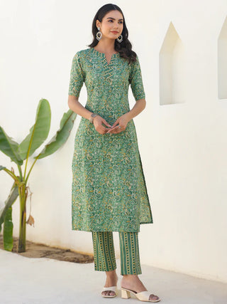 Green Pure Cotton Paisely Print Straight Shape Kurta Bottom Set