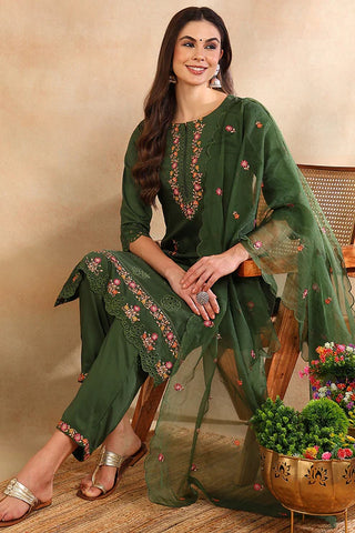 Green Silk Blend Embroidered Straight Shape Suit Set with Organza Dupatta