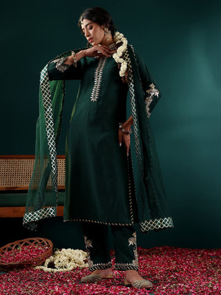 Green Silk Blend Yoke Embroidered Suit Set with Net Dupatta