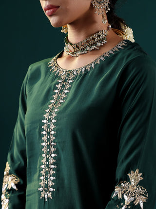 Green Silk Blend Yoke Embroidered Suit Set with Net Dupatta