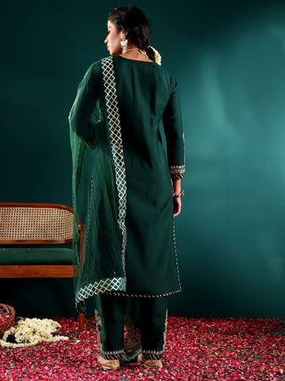 Green Silk Blend Yoke Embroidered Suit Set with Net Dupatta