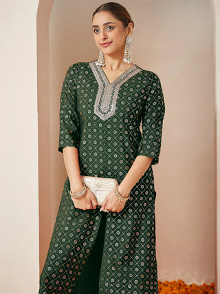 Green Chanderi Silk Blend Yoke Embroidered Front Slit Kurta Bottom Set