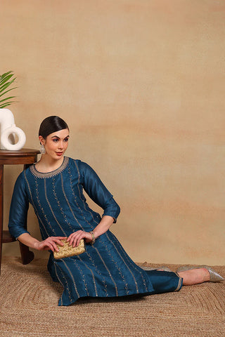 Navy Blue Silk Blend Embroidered Straight Shape Kurta