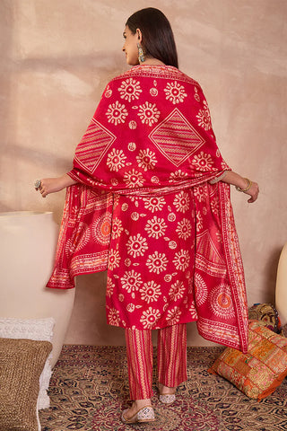 Red Rayon Blend Floral Print Suit Set with Dupatta