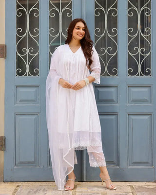 White Cotton Lace Detailing Suit Set with Organza Dupatta