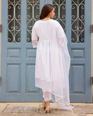 White Cotton Lace Detailing Suit Set with Organza Dupatta