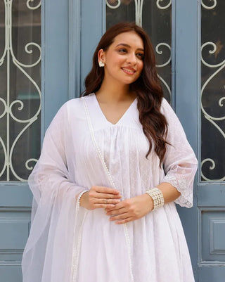 White Cotton Lace Detailing Suit Set with Organza Dupatta