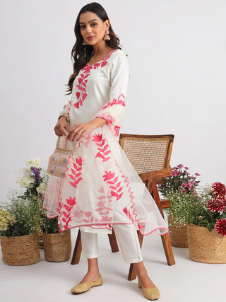 White Ethnic Motif & Thread Embroidered Straight Shape Suit Set with Dupatta