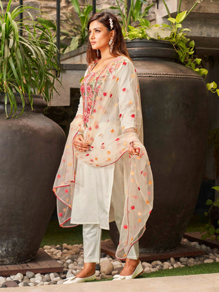 White Cotton Blend Floral Embroidered Straight Shape Suit Set with Dupatta