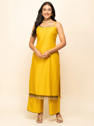 Yellow Silk Blend Printed Straight Cut Suit Set with Organza Dupatta