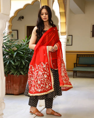 Cotton Grey and Red Kurta Pant Set with Chiffon Dupatta - Ria Fashions