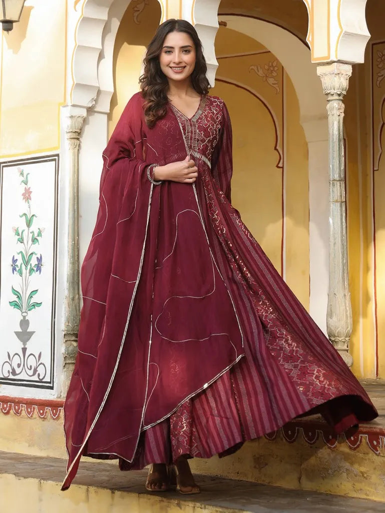 Beautiful New Party Wear Look Anarkali Gown,Dupatta & Bottom Set – Ville  Fashions