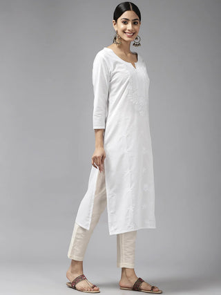 White Cotton Embroidered Chikankari Kurta