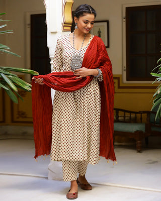 Cotton Cream & Red Printed Kurta Pant Set with Mulmul Dupatta - Ria Fashions