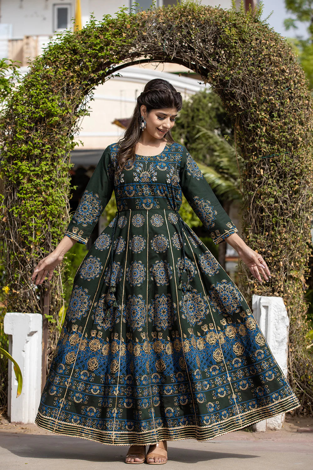Green Sequin Work Sharara Gharara Kurta Set, Indian Readymade, Georgette  Fabric, Pakistani Designer Ethnic Wear 3 Pcs Set for Women USA - Etsy