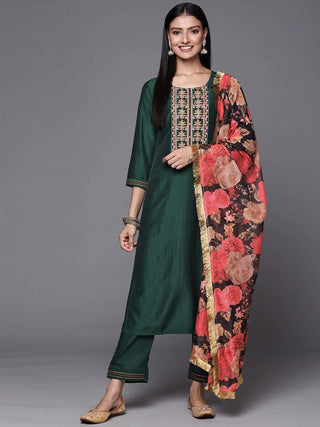 Green Silk Blend Ethnic Motif Embroidered & Thread Detailing Suit St with Organza Dupatta