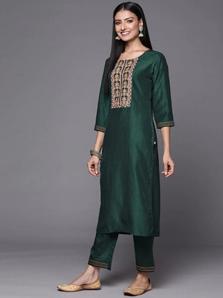 Green Silk Blend Ethnic Motif Embroidered & Thread Detailing Suit St with Organza Dupatta