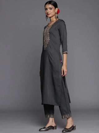 Grey Silk Blend Ethnic Motif Yoke Design Suit Set with Dupatta